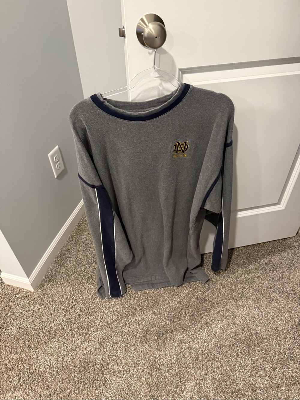 Gray vintage y2k men’s size XXL notre damn college Long-Sleeve Pullover Sweater